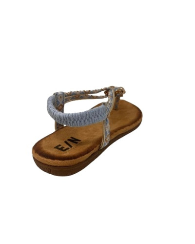 CHAUSSURES ELUE PAR NOUS REAPPARU