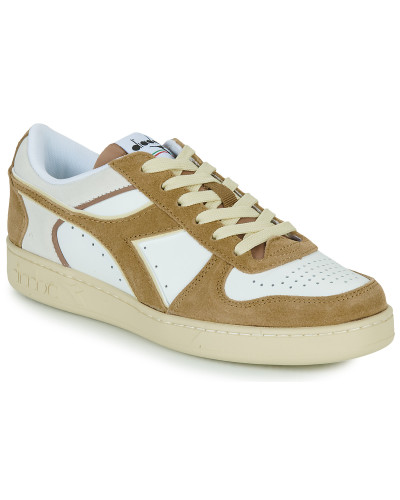 Baskets basses femmes Diadora MAGIC BASKET LOW SUEDE LEATHER Blanc