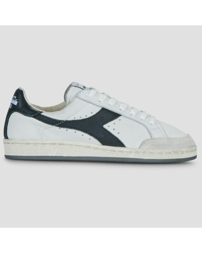 Baskets basses femmes Diadora Prestige Used Blanc