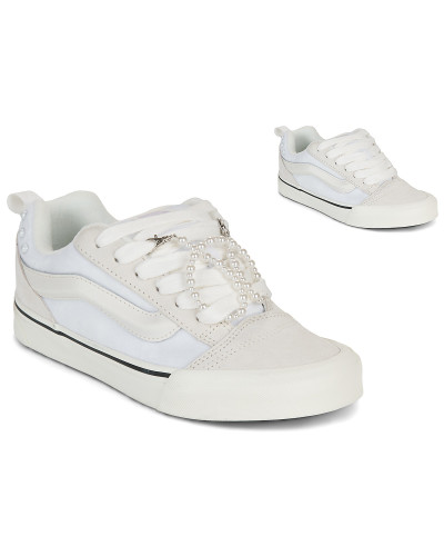 Baskets basses femmes Vans Knu Skool Blanc