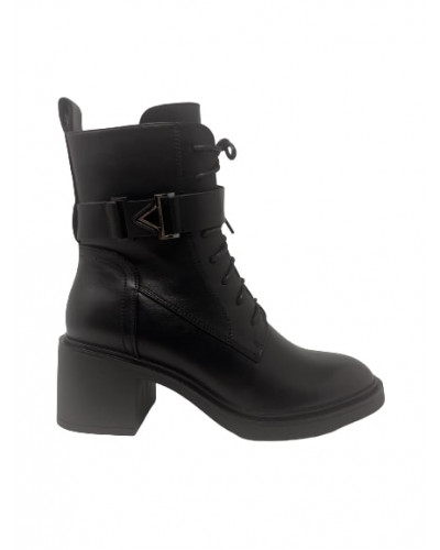 CHAUSSURES ELUE PAR NOUS PECARIS